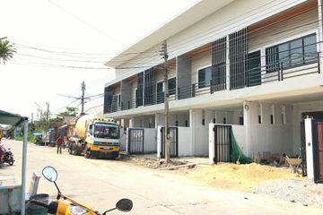 3 Bedroom Townhouse for sale in Bana, Pattani