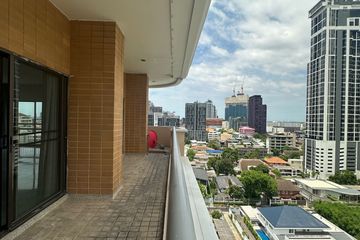 4 Bedroom Condo for sale in Castle Hill  Mansion, Phra Khanong Nuea, Bangkok near BTS Ekkamai