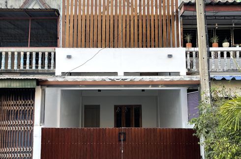 2 Bedroom Townhouse for sale in Khao Phra Ngam, Lopburi