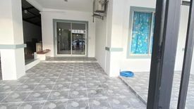 2 Bedroom Townhouse for sale in Lat Sawai, Pathum Thani near BTS Khlong Ha