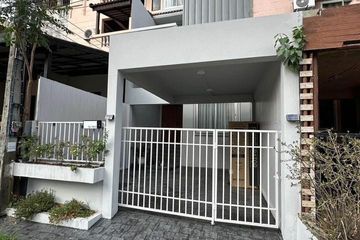 4 Bedroom Townhouse for sale in Suthep, Chiang Mai