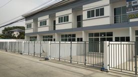 3 Bedroom Townhouse for sale in Khlong Ha, Pathum Thani