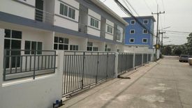 3 Bedroom Townhouse for sale in Khlong Ha, Pathum Thani
