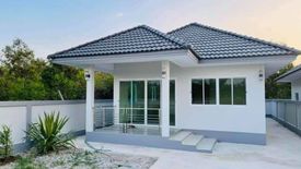 2 Bedroom House for sale in Lat Yai, Samut Songkhram