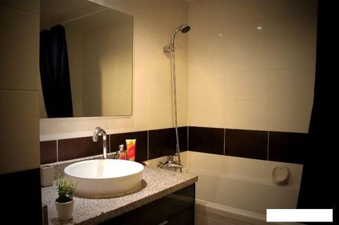 2 Bedroom Condo for sale in Serene Place Sukhumvit 24, Khlong Tan, Bangkok near BTS Phrom Phong