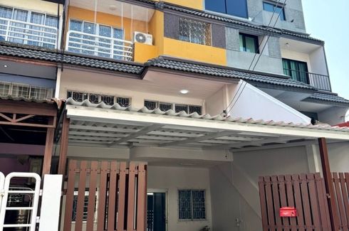 5 Bedroom Townhouse for rent in Varathorn Ville, Suan Luang, Bangkok