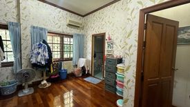 5 Bedroom House for sale in Phra Khanong Nuea, Bangkok near BTS Phra Khanong