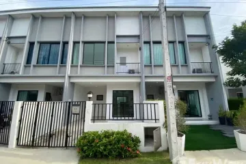 4 Bedroom Townhouse for sale in Sena Ville Lumlukka-Khlong 6, Bueng Kham Phroi, Pathum Thani