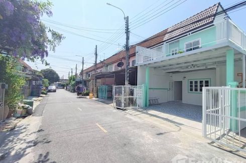 3 Bedroom Townhouse for sale in Bua Thong 2 Village, Sao Thong Hin, Nonthaburi