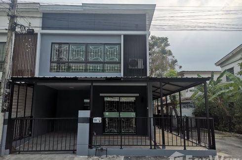 3 Bedroom Townhouse for sale in Baan Pruksa 83 Borommaratchachonnani-Sai 5, Bang Toei, Nakhon Pathom