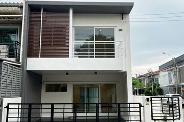 3 Bedroom Townhouse for sale in The Trust Town Ratchapruk-Rattanatibet, Om Kret, Nonthaburi