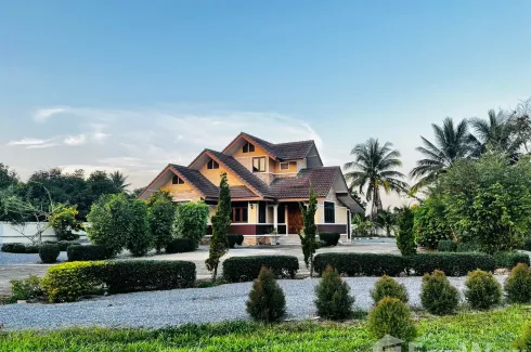 4 Bedroom House for sale in Huai Sak, Chiang Rai