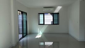 3 Bedroom House for sale in Centro Bangyai, Bang Khu Rat, Nonthaburi