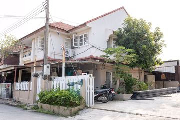 3 Bedroom Townhouse for sale in Baan Pluem 1, Khu Khot, Pathum Thani