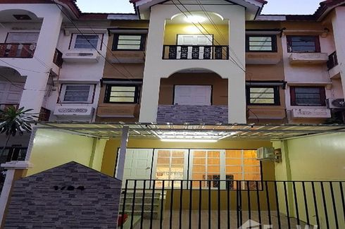 4 Bedroom Townhouse for sale in Talat Khwan, Nonthaburi near MRT Ministry of Public Health