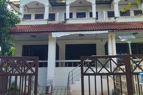 6 Bedroom Townhouse for sale in Wat Chalo, Nonthaburi