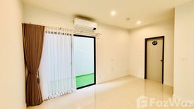 3 Bedroom Townhouse for sale in Sammakorn Avenue Chaiyapruek-Wongwaen, Lam Pho, Nonthaburi