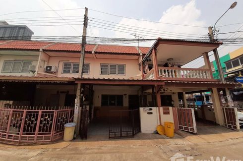 2 Bedroom Townhouse for rent in Sao Thong Hin, Nonthaburi near MRT Sam Yaek Bang Yai