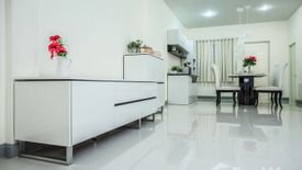 3 Bedroom Townhouse for sale in Baan Klangsuan Bouplub, Bo Phlap, Nakhon Pathom