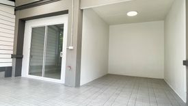 3 Bedroom Townhouse for sale in Baan Pruksa 33 Bangbuathong, Bang Mae Nang, Nonthaburi