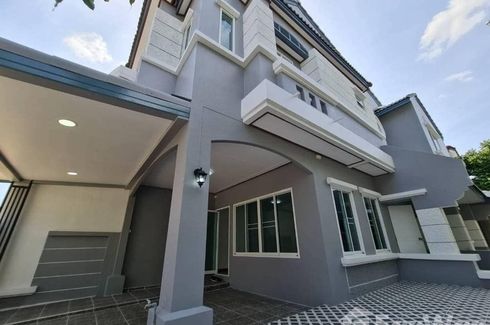 3 Bedroom Townhouse for sale in Bussarin Bangbuathong, Bang Rak Phatthana, Nonthaburi