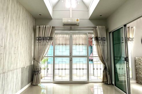 3 Bedroom House for sale in Warabodin Wongwaen-Lamlukka, Bueng Kham Phroi, Pathum Thani near BTS Eastern Outer Ring