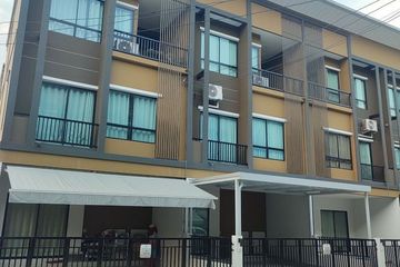 3 Bedroom Townhouse for sale in Lam Pho, Nonthaburi