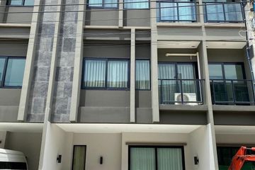 3 Bedroom Townhouse for rent in Bang Khun Kong, Nonthaburi