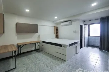 Condo for rent in Ekbodin Condominium, Chom Phon, Bangkok near MRT Lat Phrao