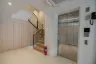 3 Bedroom Townhouse for sale in Phlapphla, Bangkok