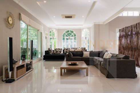 7 Bedroom House for sale in Bang Na, Bangkok