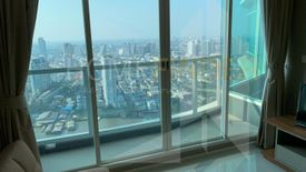 1 Bedroom Condo for sale in Wat Phraya Krai, Bangkok