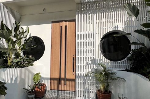 2 Bedroom Townhouse for rent in Thung Maha Mek, Bangkok near MRT Lumpini