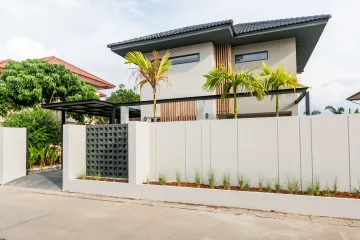 4 Bedroom House for sale in Ban Waen, Chiang Mai