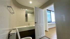 2 Bedroom Condo for sale in Riverine Place, Suan Yai, Nonthaburi