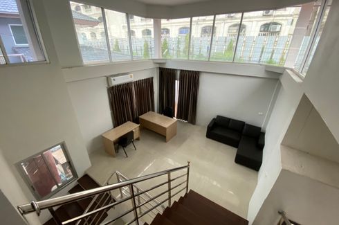 3 Bedroom House for rent in Bang Chak, Bangkok