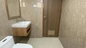 2 Bedroom Condo for sale in Century Park, Chom Phon, Bangkok near MRT Phahon Yothin