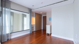 3 Bedroom Condo for rent in Bright Sukhumvit 24, Khlong Tan, Bangkok near BTS Phrom Phong