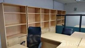 Office for rent in Modern Town, Khlong Tan Nuea, Bangkok near BTS Thong Lo