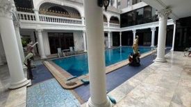 10 Bedroom House for rent in Phaya Thai, Bangkok near BTS Ari