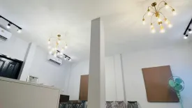 3 Bedroom House for sale in Yan Nawa, Bangkok