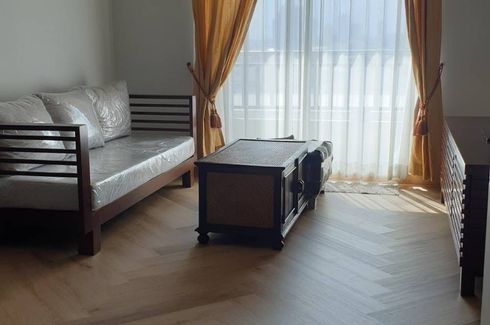 1 Bedroom Condo for rent in Thung Maha Mek, Bangkok near MRT Lumpini