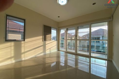 4 Bedroom House for sale in Chuanchompark 2, Sai Noi, Nonthaburi
