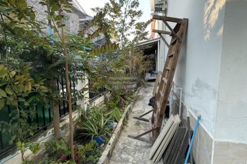 3 Bedroom Townhouse for sale in Phanthai Norasing, Samut Sakhon