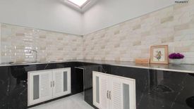 3 Bedroom Townhouse for sale in Baan Pruksa 33 Bangbuathong, Bang Mae Nang, Nonthaburi