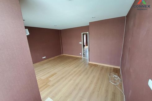 2 Bedroom Townhouse for sale in The Park @ Fashion, Khan Na Yao, Bangkok