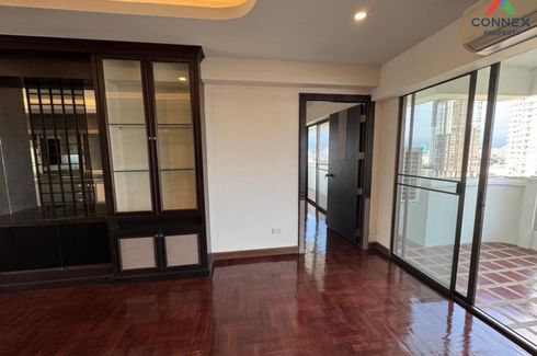 3 Bedroom Condo for sale in Riverside Villa Condominium 1, Bang Khlo, Bangkok