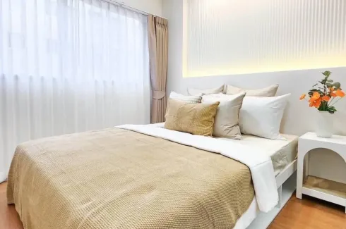 1 Bedroom Condo for rent in Na Vara Residence, Lumpini, Bangkok near BTS Chit Lom