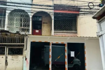 Commercial for rent in Khlong Toei, Bangkok near MRT Queen Sirikit National Convention Centre