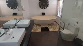 3 Bedroom Villa for rent in Villa Suksan soi Naya 1, Rawai, Phuket